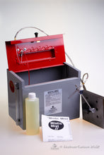 Load image into Gallery viewer, Mistic Mist 2 Gallon Coolant Spray System with 4 Foot Braided Line