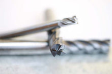 Load image into Gallery viewer, EC132 Carbide 4 Flute Variable Helix Endmill for Metalworking - ALTiN Coated with Corner Radius